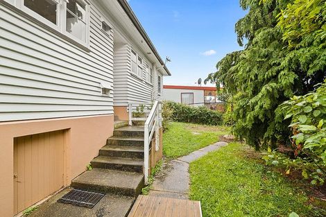 Photo of property in 2 Holyrood Avenue, Wakari, Dunedin, 9010