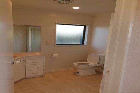 Photo of property in 8 Dunn Place, Farm Cove, Auckland, 2010