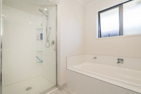 Photo of property in 8 Palm Drive, Whitianga, 3510