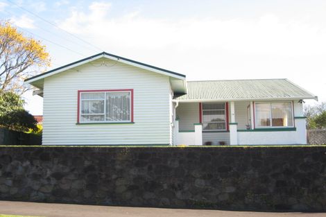 Photo of property in 74 Brooklands Road, Brooklands, New Plymouth, 4310