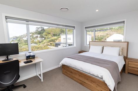 Photo of property in 92 Silverstream Road, Crofton Downs, Wellington, 6035