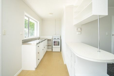 Photo of property in 3 Seddon Street, Takaro, Palmerston North, 4412