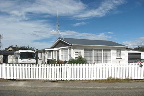 Photo of property in 16 South Terrace Road, Geraldine, 7930