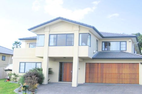 Photo of property in 5 Maidstone Place, Oteha, Auckland, 0632