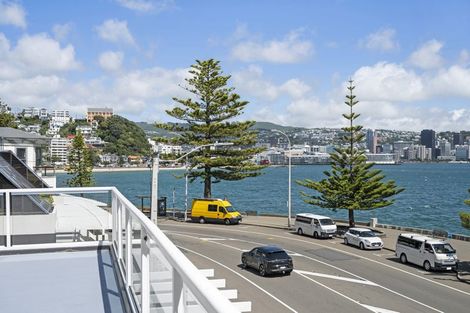 Photo of property in 338 Oriental Parade, Oriental Bay, Wellington, 6011