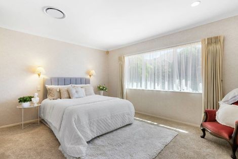 Photo of property in 10 Yarlside Place, Northpark, Auckland, 2013