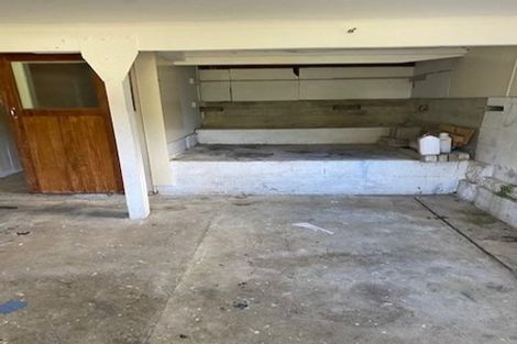 Photo of property in 8 Davidson Crescent, Tawa, Wellington, 5028