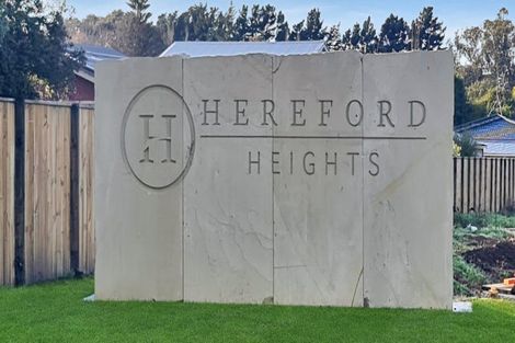 Photo of property in 24 Oldfield Lane, Marton, 4710