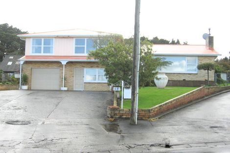 Photo of property in 18 Knox Road, Hillpark, Auckland, 2102