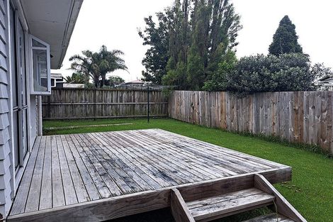 Photo of property in 12 Roby Street, Te Atatu Peninsula, Auckland, 0610