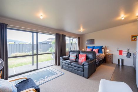 Photo of property in 21 Pop Andrew Drive, Te Anau, 9600