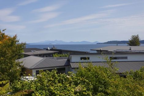 Photo of property in 69 Mere Road, Taupo, 3330