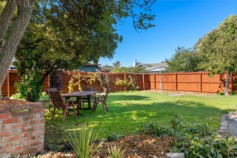 Photo of property in 32 Hounslow Street, Ilam, Christchurch, 8041