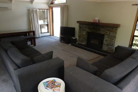 Photo of property in 14 Norfolk Street, Arrowtown, 9302