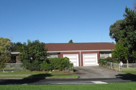 Photo of property in 1/21 Highland Park Drive, Highland Park, Auckland, 2010