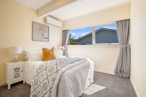 Photo of property in 94 Exmouth Road, Northcote, Auckland, 0627