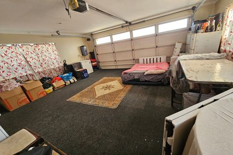 Photo of property in 23a Cambridge Terrace, Papatoetoe, Auckland, 2025