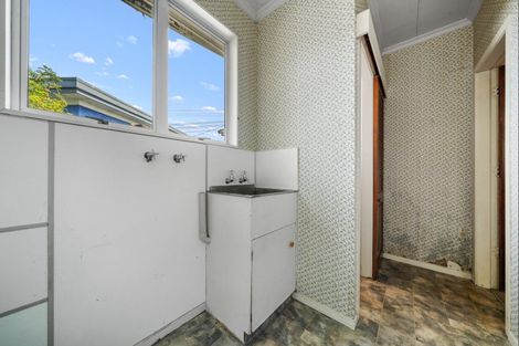 Photo of property in 159 Tukapa Street, Westown, New Plymouth, 4310