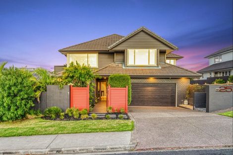 Photo of property in 1/25 Seymour Road, Mellons Bay, Auckland, 2014