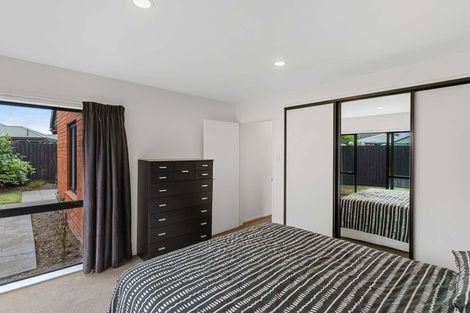 Photo of property in 2/14 Jocelyn Street, Casebrook, Christchurch, 8051