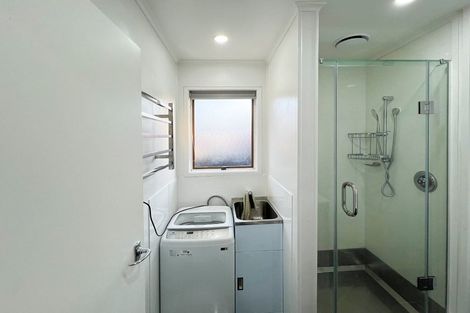 Photo of property in 41 Regent Street, Papatoetoe, Auckland, 2025