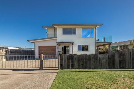 Photo of property in 4 Kupe Street, Carters Beach, Westport, 7825