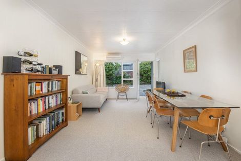 Photo of property in 8a Sim Street, Maori Hill, Dunedin, 9010