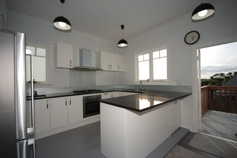 Photo of property in 16 Seaview Terrace, Mount Albert, Auckland, 1025