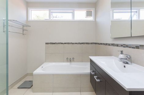 Photo of property in 24b Harrowdale Drive, Avonhead, Christchurch, 8042