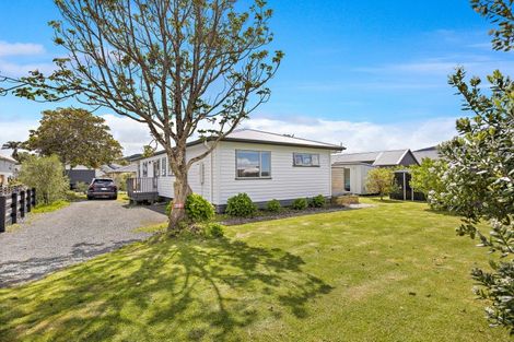 Photo of property in 233a Point Wells Road, Point Wells, 0986