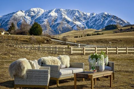 Photo of property in 12 Fitzpatrick Road, Dalefield, Queenstown, 9371