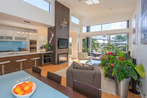 Photo of property in 59 Park Rise, Campbells Bay, Auckland, 0630