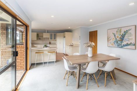 Photo of property in 32 Saint Martins Road, Saint Martins, Christchurch, 8022