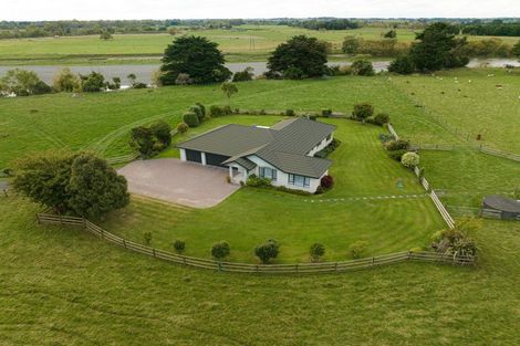 Photo of property in 205-233 Fitzherbert Road East, Aokautere, Palmerston North, 4471