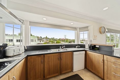 Photo of property in 1/4 Ingle Avenue, Waipahihi, Taupo, 3330