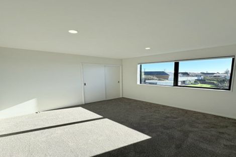 Photo of property in 27c Te Atatu Road, Te Atatu South, Auckland, 0610