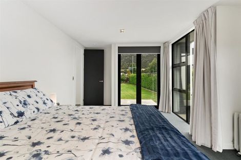 Photo of property in 5 Poppy Lane, Albert Town, Wanaka, 9305
