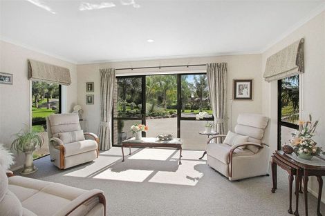 Photo of property in 8 Millbrook Drive, Waiuku, 2683