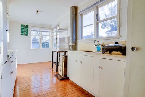 Photo of property in 6 Auburn Avenue, Upper Riccarton, Christchurch, 8041