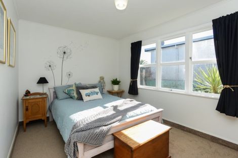 Photo of property in 42 Le Quesne Road, Bay View, Napier, 4104