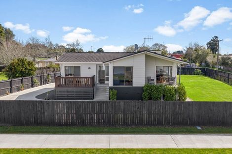 Photo of property in 28 Riverview Road, Huntly, 3700