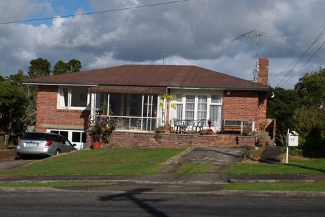 Photo of property in 57 Churchill Road, Cockle Bay, Auckland, 2014