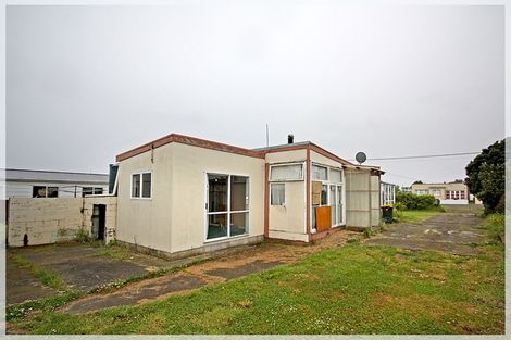 Photo of property in 14 Linklater Avenue, Foxton Beach, Foxton, 4815