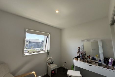 Photo of property in 32 Vasi Drive, Hobsonville, Auckland, 0616