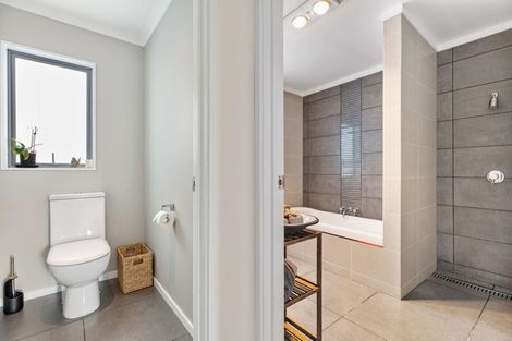 Photo of property in 60 Mili Way South, Ranui, Auckland, 0612