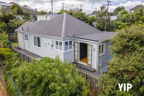 Photo of property in 94 Woodland Road, Johnsonville, Wellington, 6037