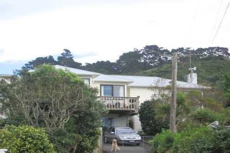 Photo of property in 16 Arapiko Street, Johnsonville, Wellington, 6037