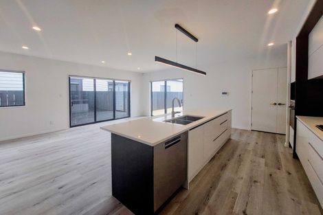 Photo of property in 4 Croatia Avenue, Huapai, Kumeu, 0810