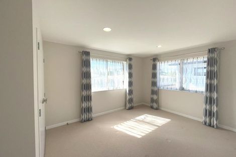 Photo of property in 14a Bridge Avenue, Te Atatu South, Auckland, 0610