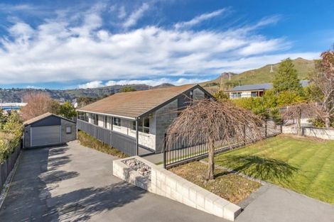 Photo of property in 7 Avoca Valley Road, Heathcote Valley, Christchurch, 8022